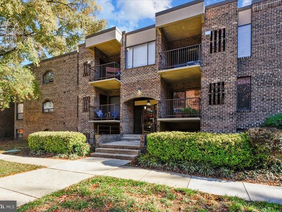 140 Georgetown Rd APT 10, Annapolis, MD 21403