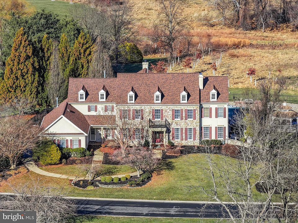 1st image of 14821 Hunting Way