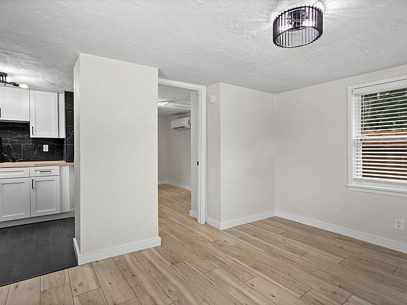 5th image of 4114 42nd Ave N