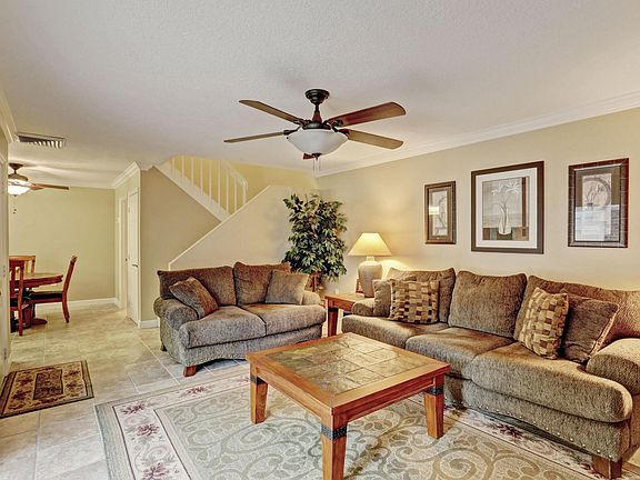 Home For Sale In Pga National