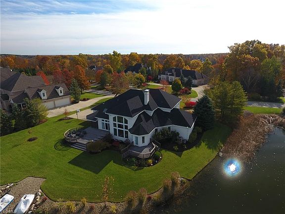 4th image of 3377 Robert Burns Dr