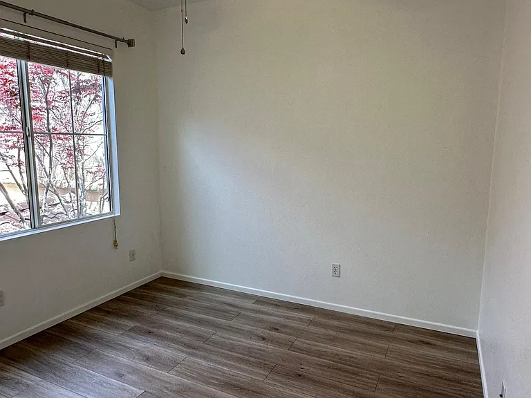4460 Brisbane Way #3 — Photo 24
