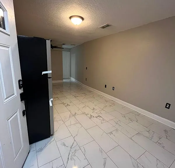 24301 E Colonial Dr #2 — Photo 1