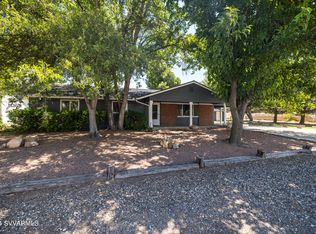 4030 E Lake Shore Dr, Rimrock, AZ 86335