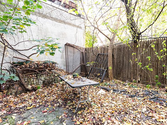 4th image of 501 Lafayette Ave APT 1F