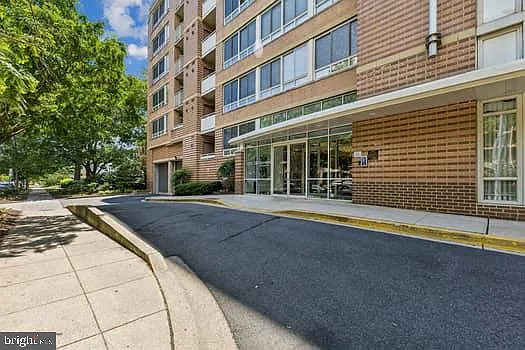 350 G St SW #525