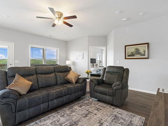 4th image of 41 Bunker Drive #4