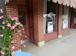934 S State St APT 2C, Lockport, IL 60441