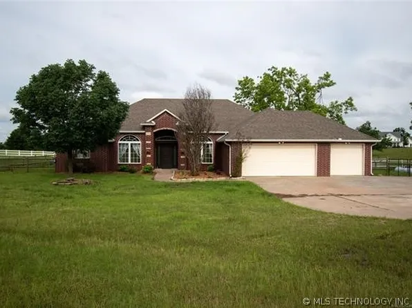 18028 N Javine Hill Rd, Skiatook, OK 74070