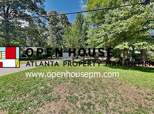 5818 Stonehaven Dr NW, Kennesaw, GA 30152