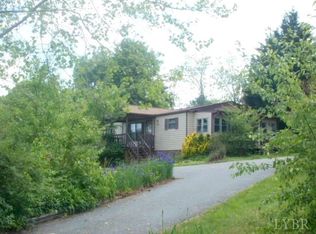 53 Plantation Dr, Lynchburg, VA 24501