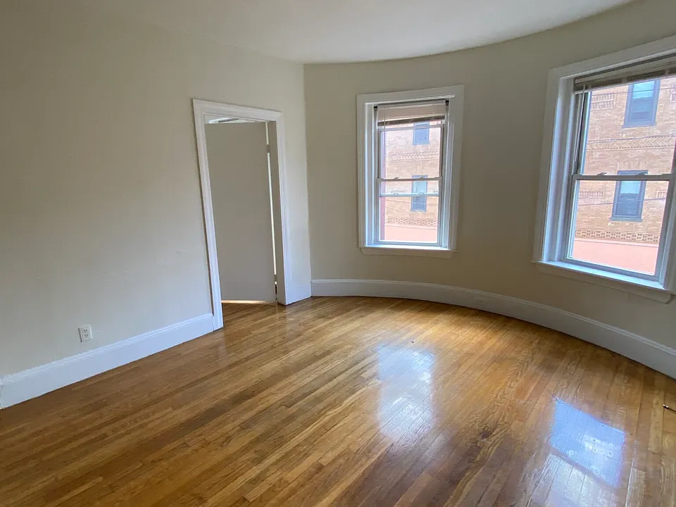 6 Wait St #3