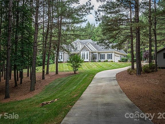 2nd image of 2850 Arbor Hills Dr