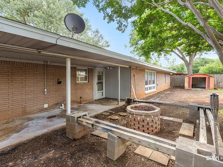 4202 Meadowbrook Dr — Photo 28