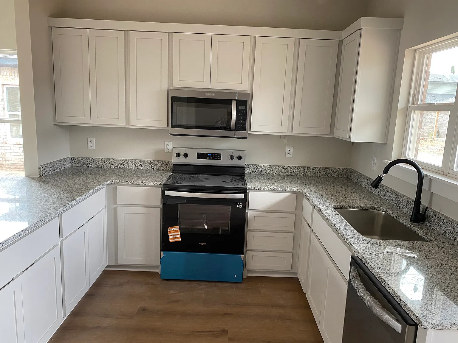 3 bed, 2.5 bath, 1475 sqft, $1,750 — Photo 4
