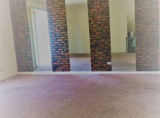 17601 Hillcrest Dr, Country Club Hills, IL