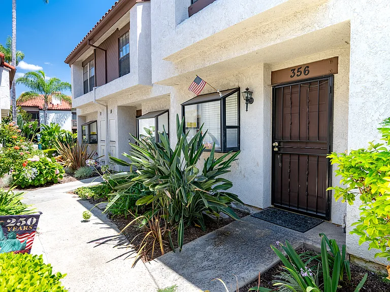 356 Molokai Dr — Photo 1