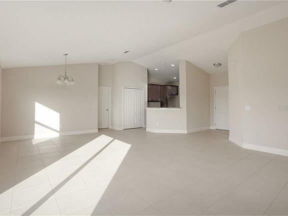 4th image of 415 Brookfield Dr