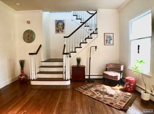 4 Fairview Ave, Closter, NJ 07624