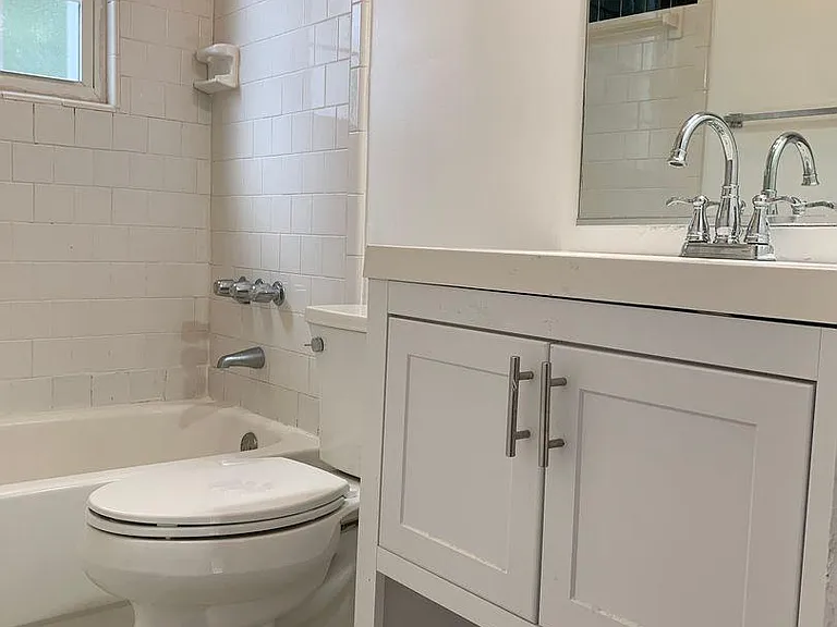 Original tile bathroom!