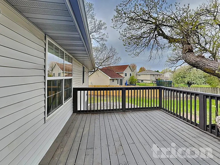 5535 Highland Trl — Photo 19