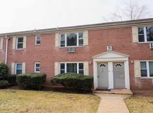 6 York Dr APT 3B, Edison, NJ 08817