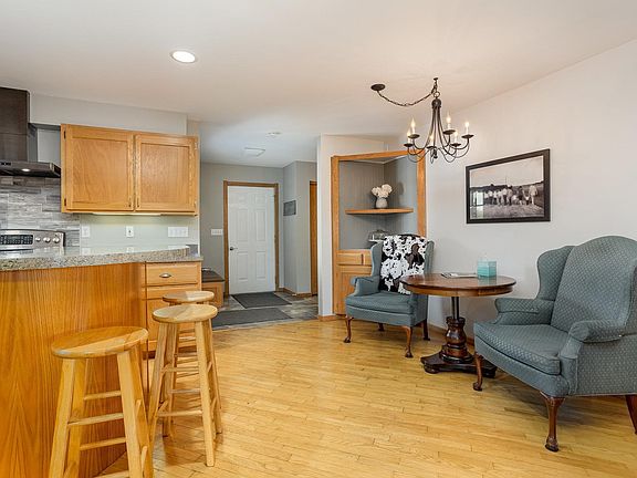 3rd image of 3969 N Ehlers Rd