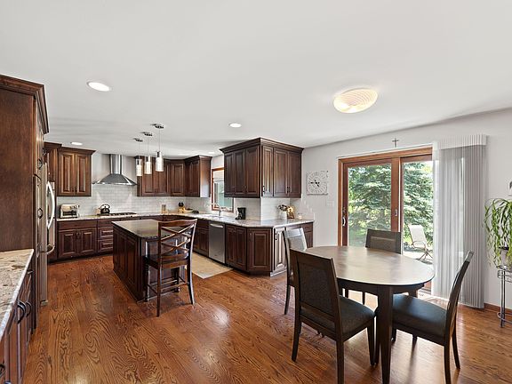 5th image of 411 Anniston Ln