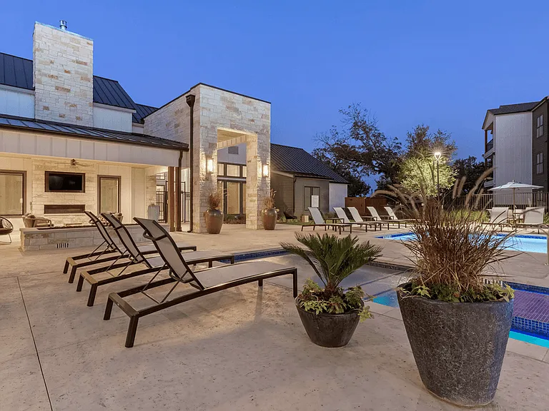 East Vue Ranch Apartments — Photo 5