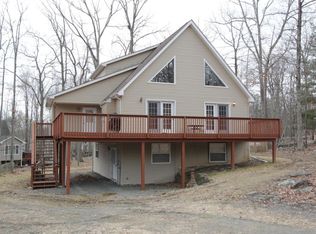 120 Constitution Dr, Lackawaxen, PA 18435