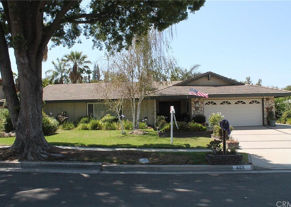 1st image of 655 E Monterey Rd
