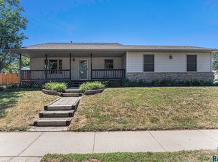 2001 S Alpine Ave, Sioux Falls, SD 57110