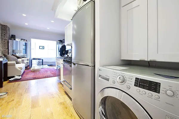 Rented by Citi Habitats | media 16