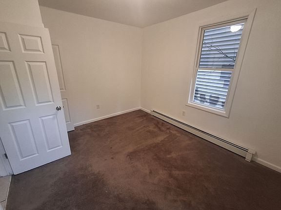 5th image of 185 Seymour Ave #1