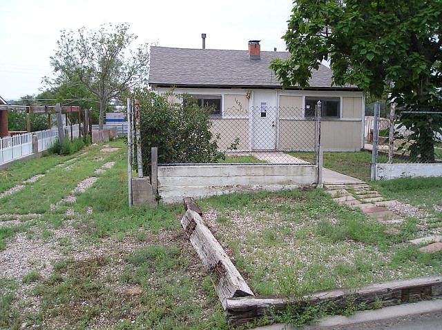 1st image of 1626 E Ash St