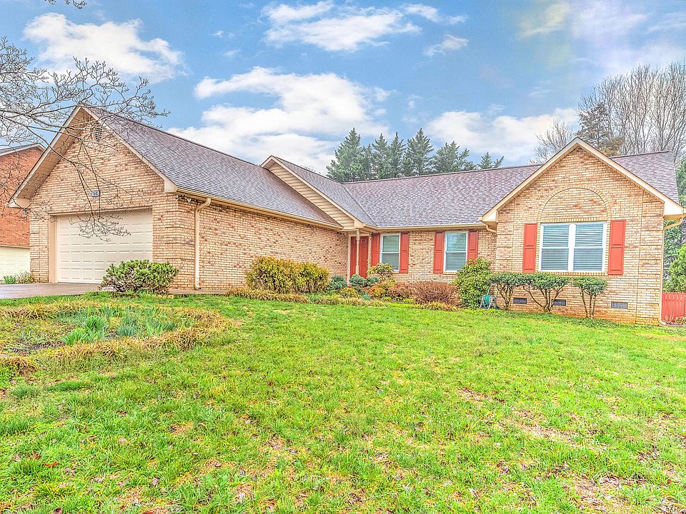 1st image of 929 Meadow Oaks Dr