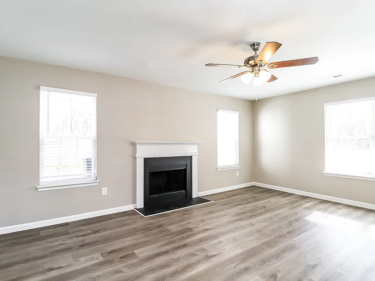 3307 Reid Brook Ln — Photo 6