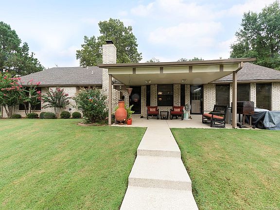 2nd image of 8344 S Wright Pl