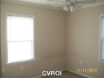 4th image of 142 NW 6th St