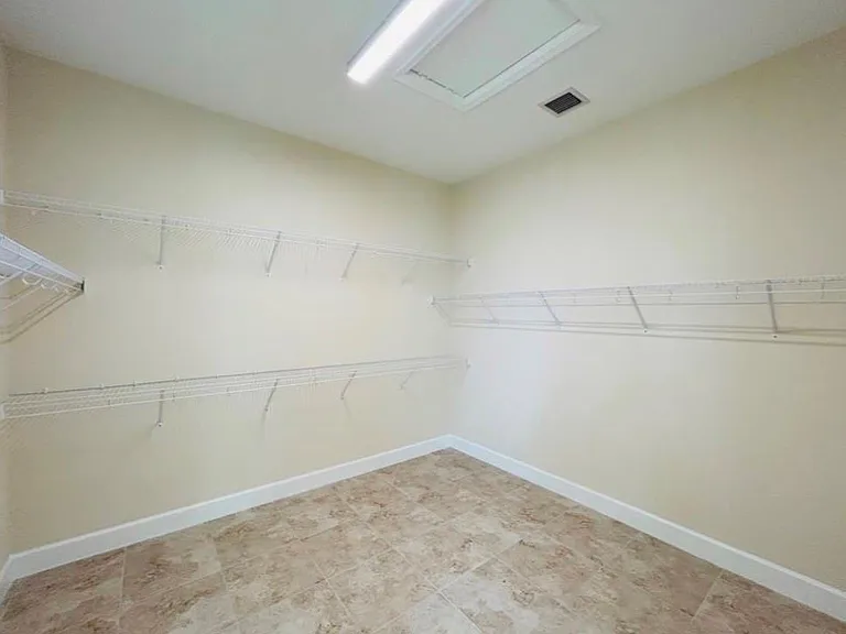 5199 Liberty Ln — Photo 17