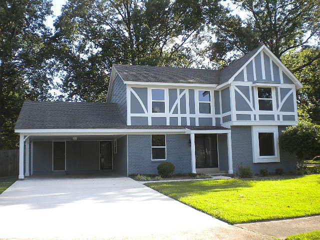 1st image of 523 Lake Shore Dr N