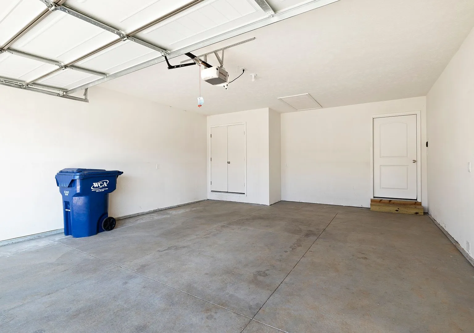 Spacious 3 Bedroom Duplex in Monte Cristo!! — Photo 1
