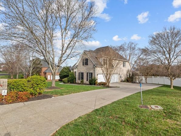 7120 Chessington Dr, Fairview, TN 37062