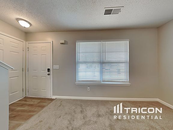2nd image of 409 Kara Ln