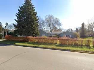 1306 3rd Ave NE, Watertown, SD 57201