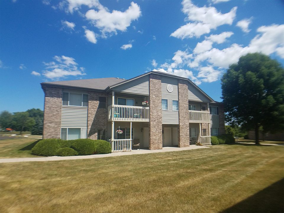 1st image of S75W16830 Gregory Dr