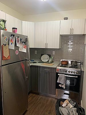 2nd image of 150 Stanhope St #5T
