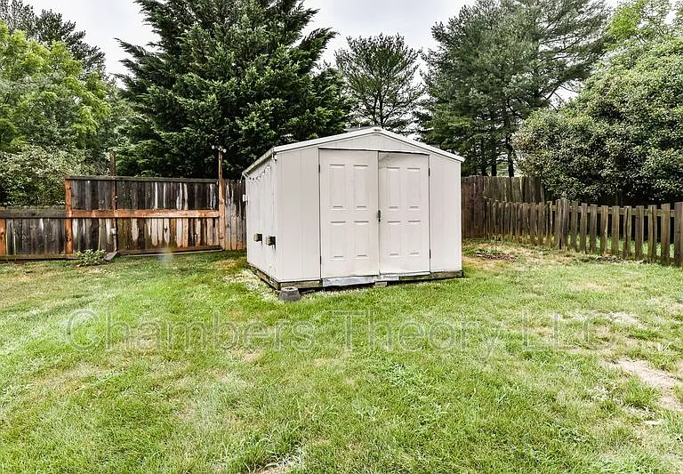 1350 Shallow Ford Rd — Photo 36