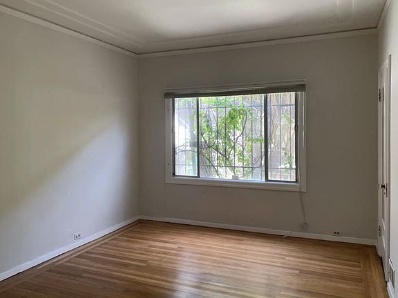 5th image of 2201 Park Blvd APT 4