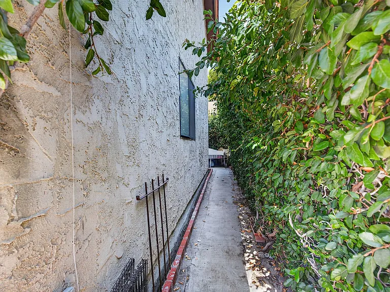 4170 Madison Ave — Photo 28